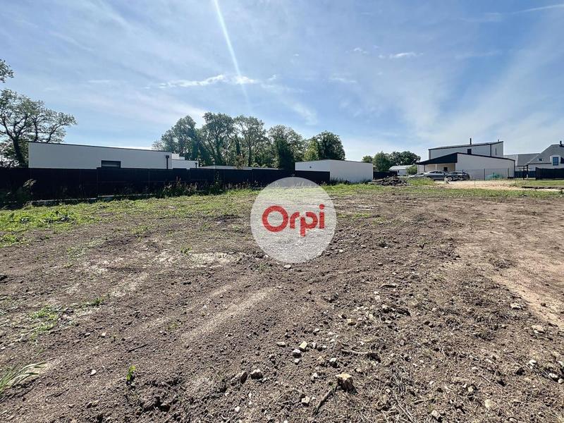 Terrain constructible - 672 m²