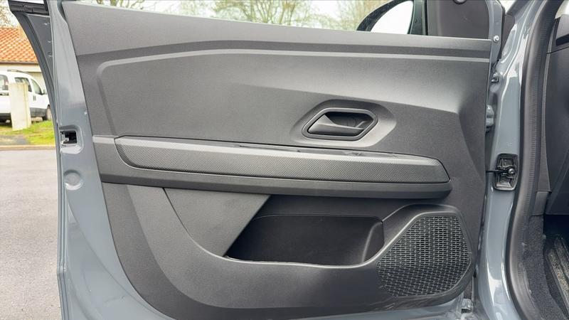 Dacia Sandero 1.0 Eco-G 100 Essentiel