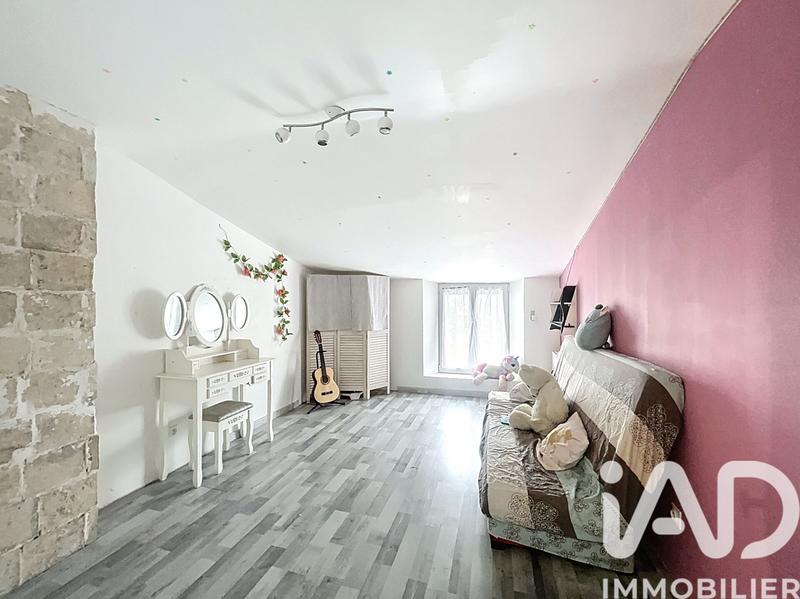 Maison - 181 m² - 6 pièces