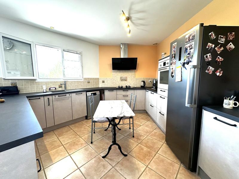 Maison traditionnelle - 108 m² - 5 pièces