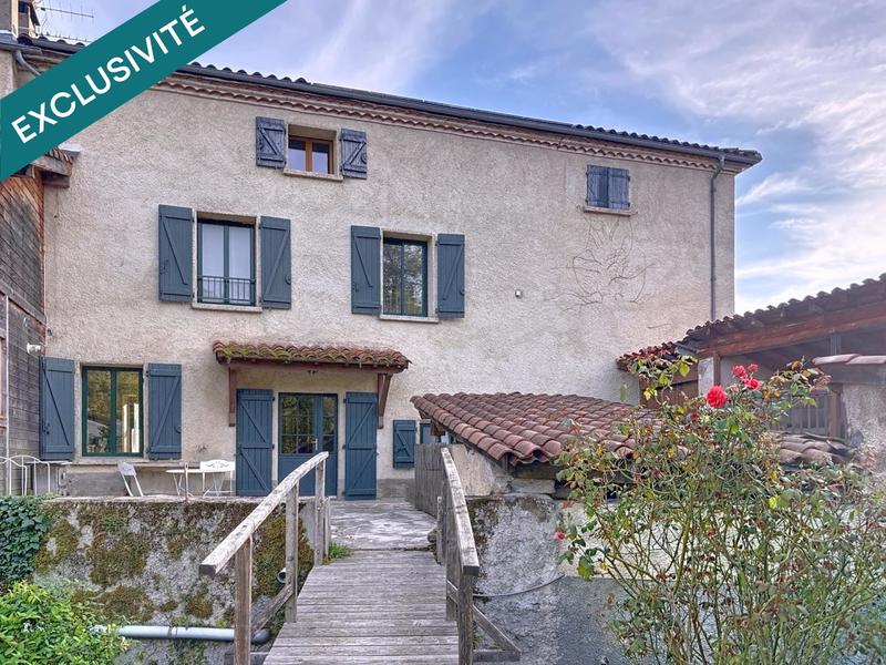 Maison - 203 m² - 7 pièces