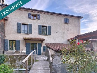 Maison - 203 m² - 7 pièces