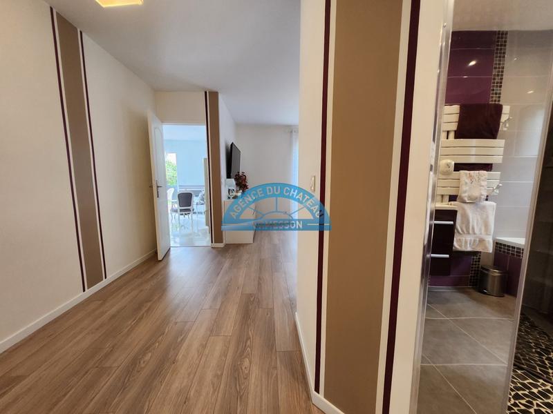 Maison - 240 m² - 9 pièces