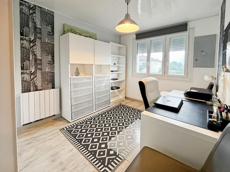 Maison - 87 m² - 5 pièces