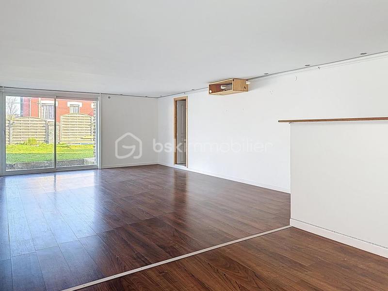 Maison traditionnelle - 160 m² - 7 pièces