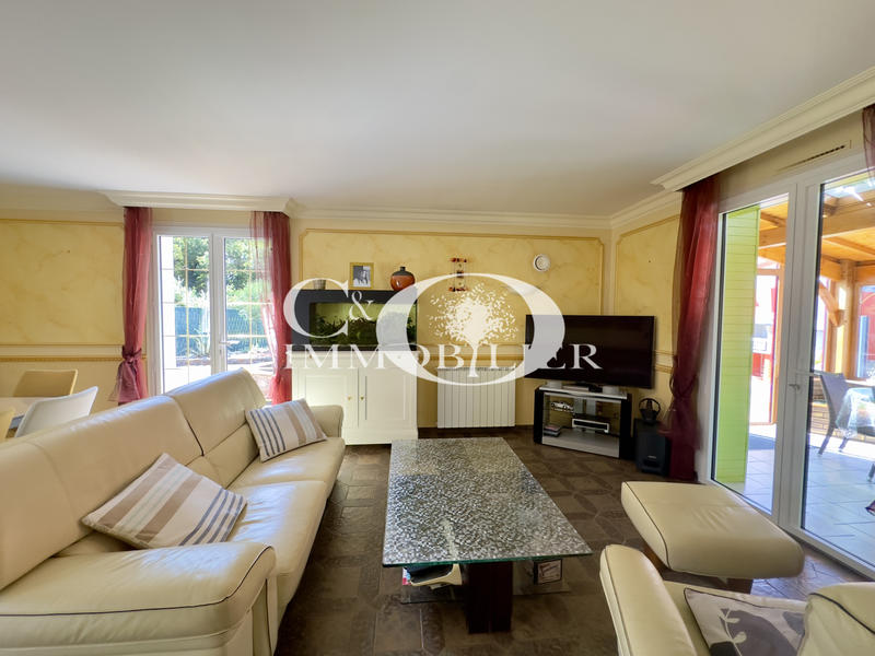 Maison - 117 m² - 7 pièces