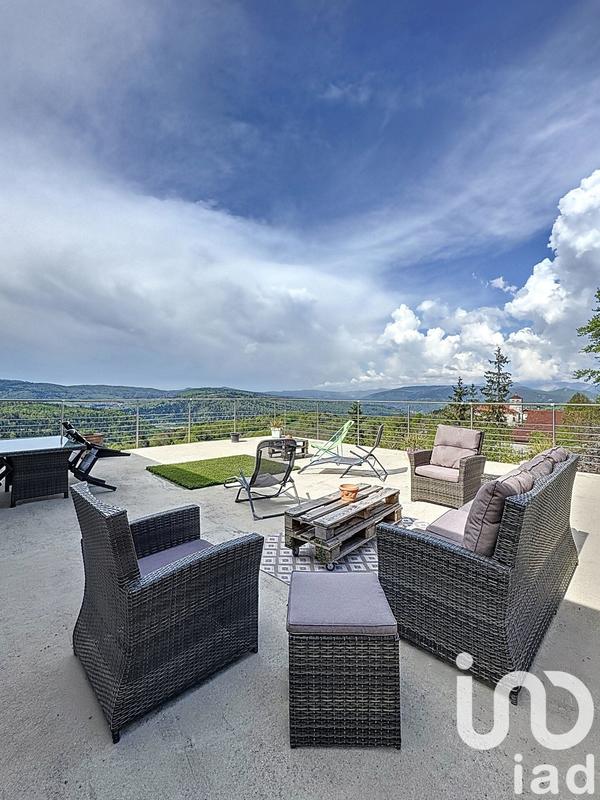 Maison - 175 m² - 5 pièces