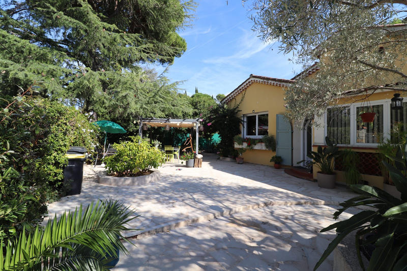 Villa - 195 m² - 7 pièces