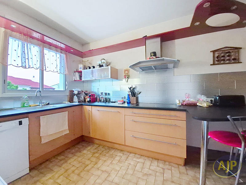 Maison - 135 m² - 5 pièces