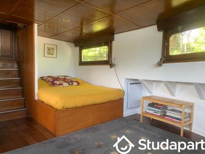 Chambre - 15 m² - 1 pièce