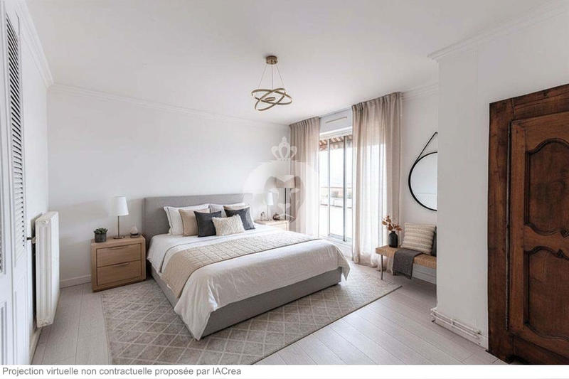 Appartement - 150 m² - 6 pièces