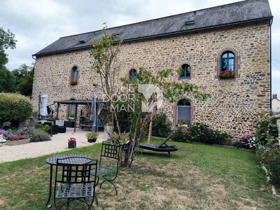 Propriété - 297 m² - 13 pièces