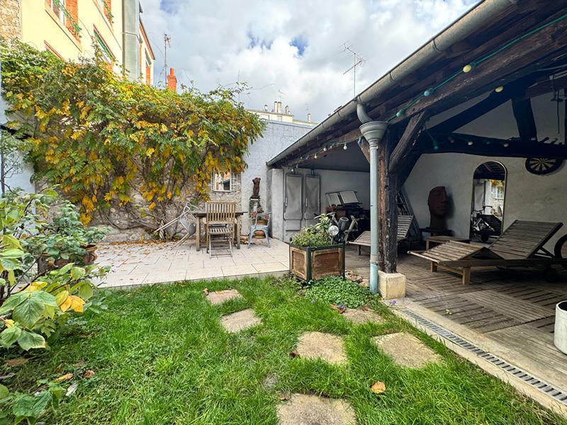 Maison - 184 m² - 8 pièces