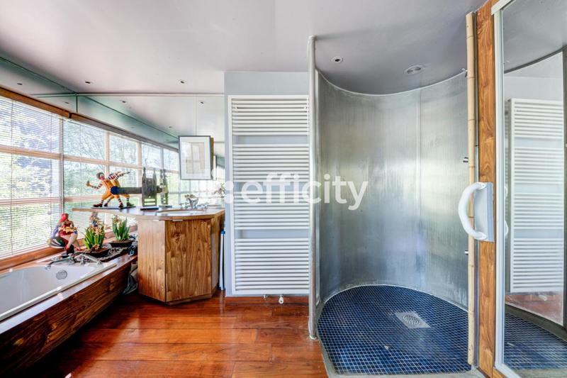 Maison - 155 m² - 6 pièces