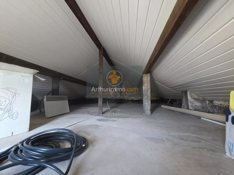 Immeuble - 122 m² - 7 pièces