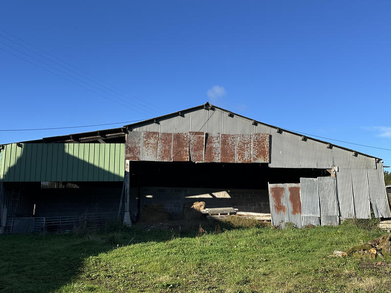 Parking / Garage - 4 500 m²