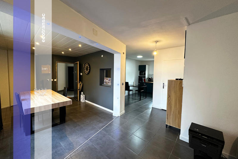 Appartement - 82 m² - 3 pièces