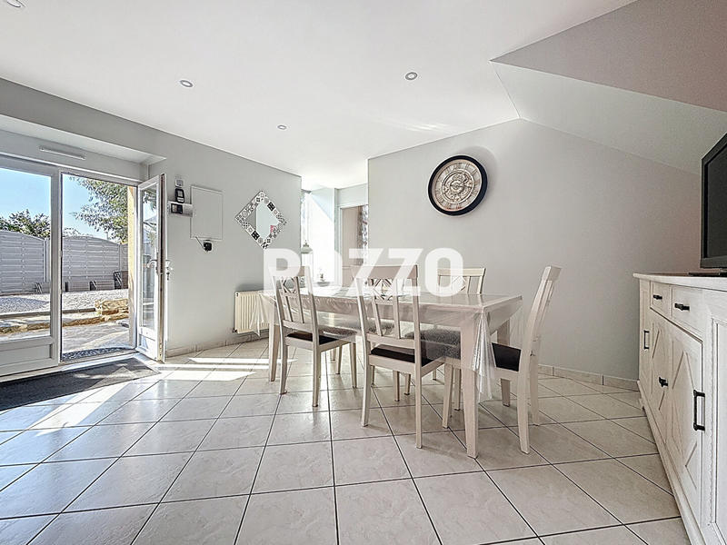 Maison - 146 m² - 6 pièces