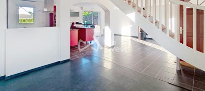 Maison - 100 m² - 4 pièces