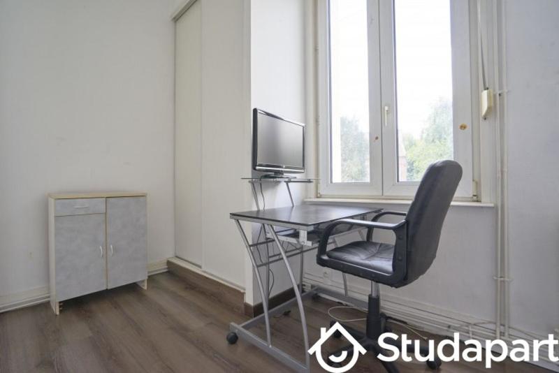 Chambre - 13 m² - 1 pièce