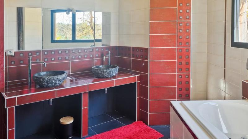 Maison - 152 m² - 6 pièces