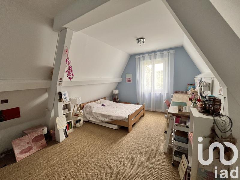 Maison - 270 m² - 10 pièces