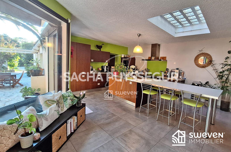 Maison ancienne - 212 m² - 9 pièces