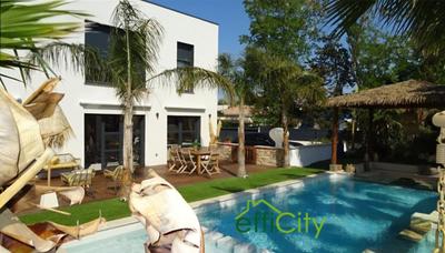 Maison - 135 m² - 5 pièces