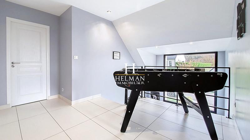 Maison - 167 m² - 6 pièces