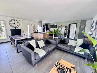 Maison - 118 m² - 6 pièces