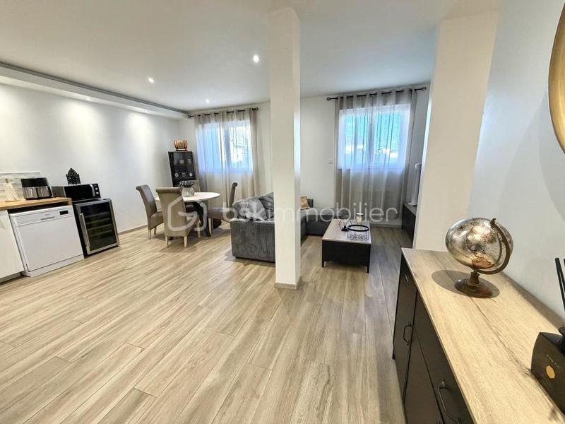 Maison - 103 m² - 5 pièces