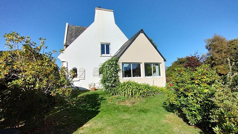 Maison - 186 m² - 8 pièces