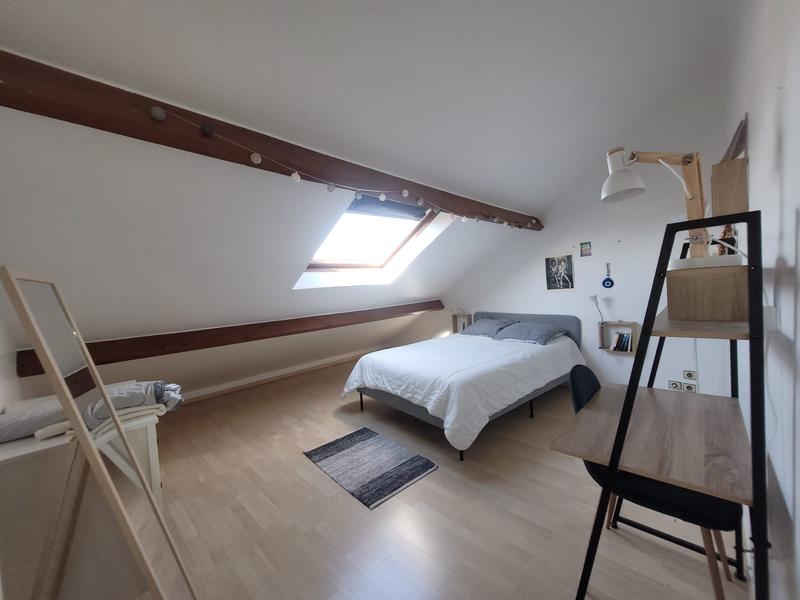 Maison - 122 m² - 8 pièces