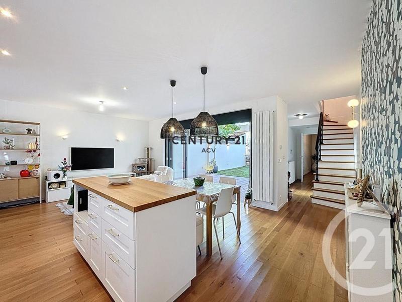 Maison de ville - 93 m² - 5 pièces