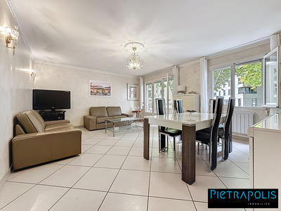 Appartement - 96 m² - 4 pièces