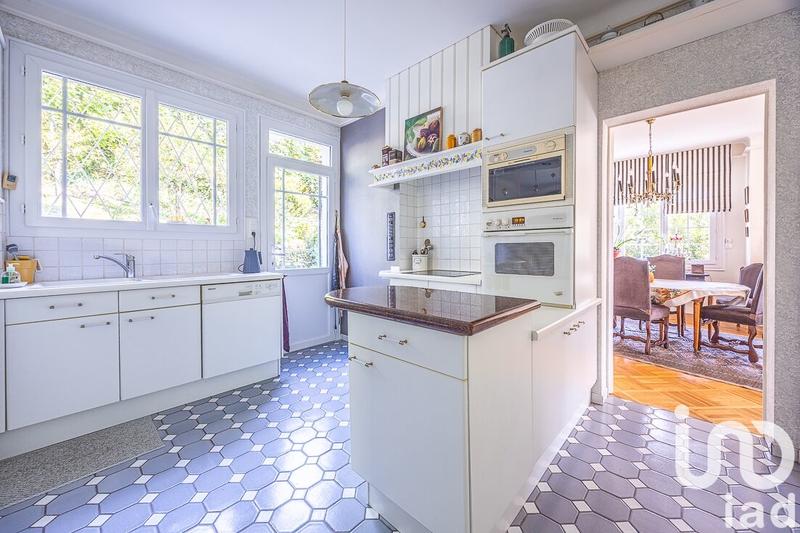 Maison - 195 m² - 6 pièces