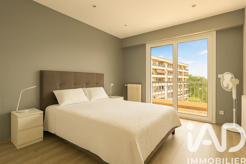 Appartement - 95 m² - 4 pièces