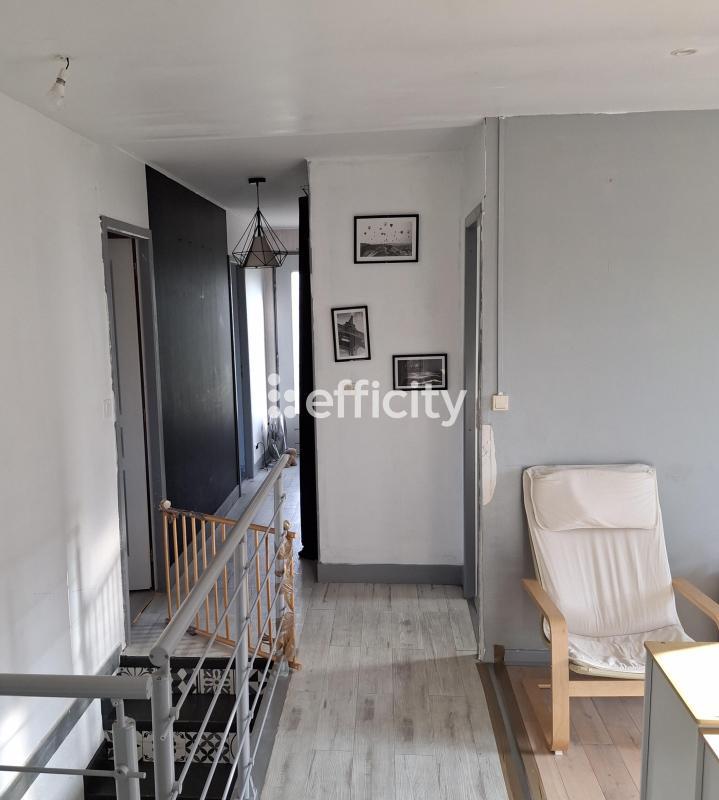 Maison - 152 m² - 8 pièces