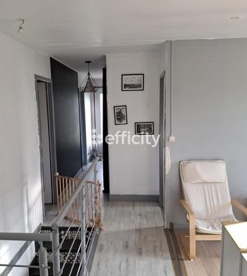 Maison - 152 m² - 8 pièces