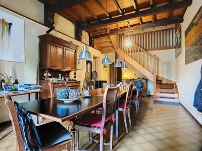 Maison - 314 m² - 14 pièces