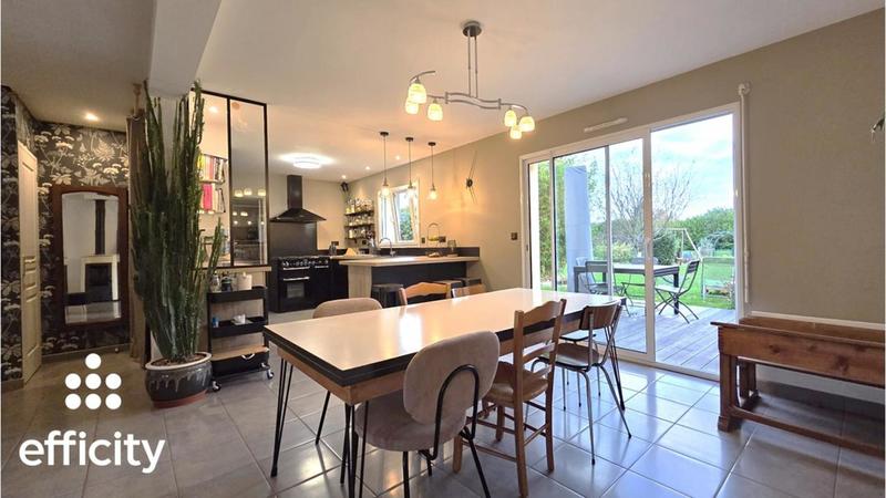 Maison - 104 m² - 6 pièces