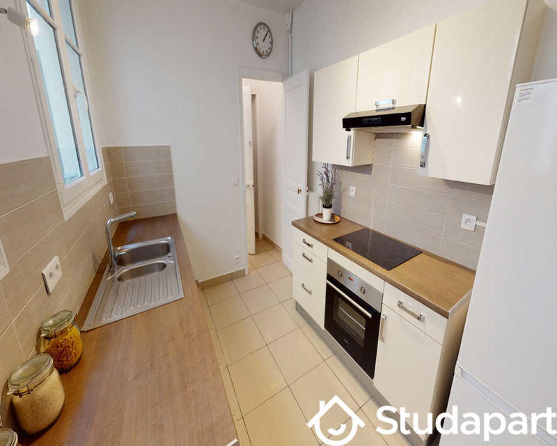 Chambre - 100 m² - 1 pièce