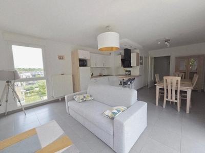 Appartement - 93 m² - 4 pièces