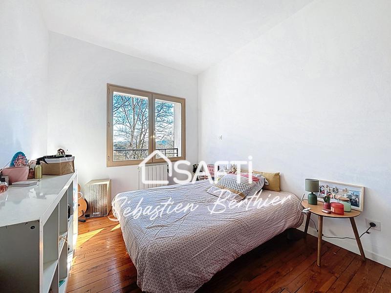 Maison - 180 m² - 5 pièces