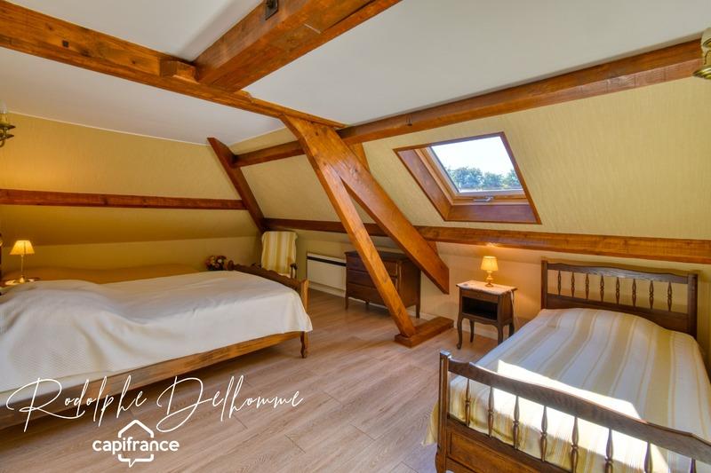 Maison - 187 m² - 7 pièces