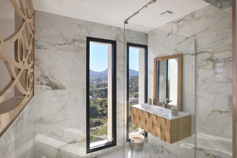 Villa - 320 m² - 7 pièces