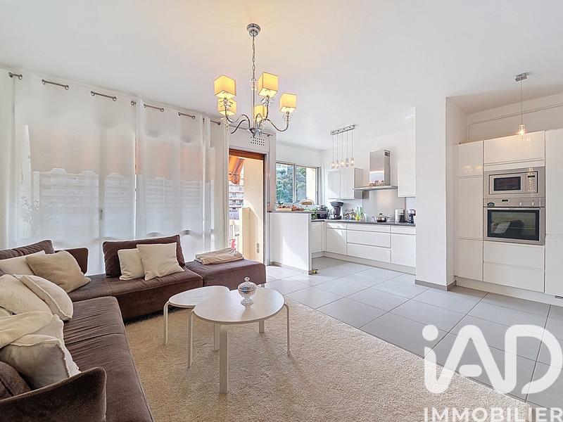 Appartement - 104 m² - 4 pièces