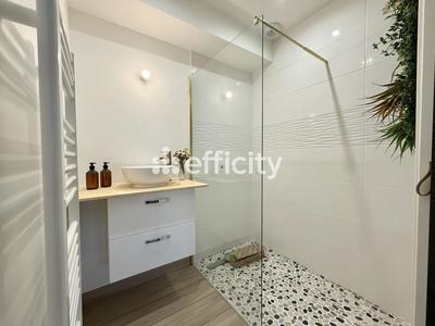 Pavillon - 101 m² - 6 pièces