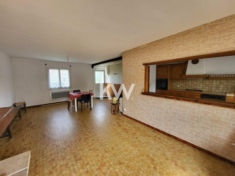 Maison - 93 m² - 4 pièces