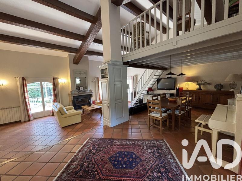 Maison - 177 m² - 6 pièces